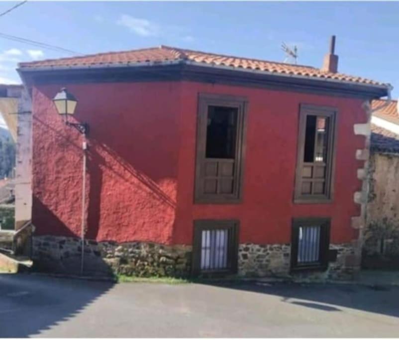La Casina Roja - Santolaya De Cabranes Villa Arboleya Ngoại thất bức ảnh