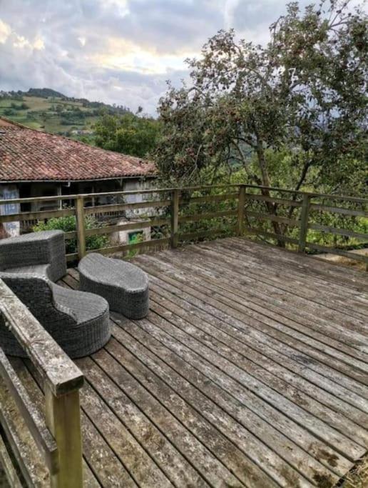 La Casina Roja - Santolaya De Cabranes Villa Arboleya Ngoại thất bức ảnh